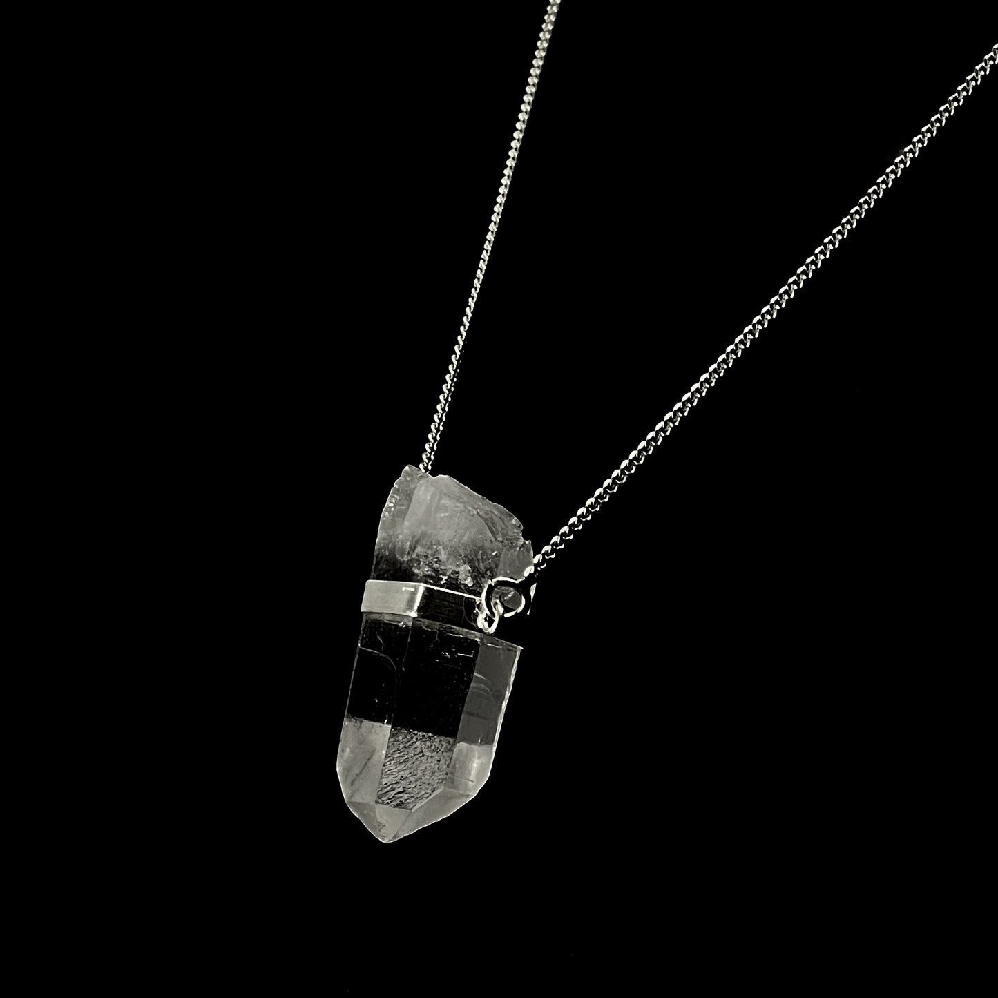 YASMIN QUARTZ NECKLACE Banana Blvd