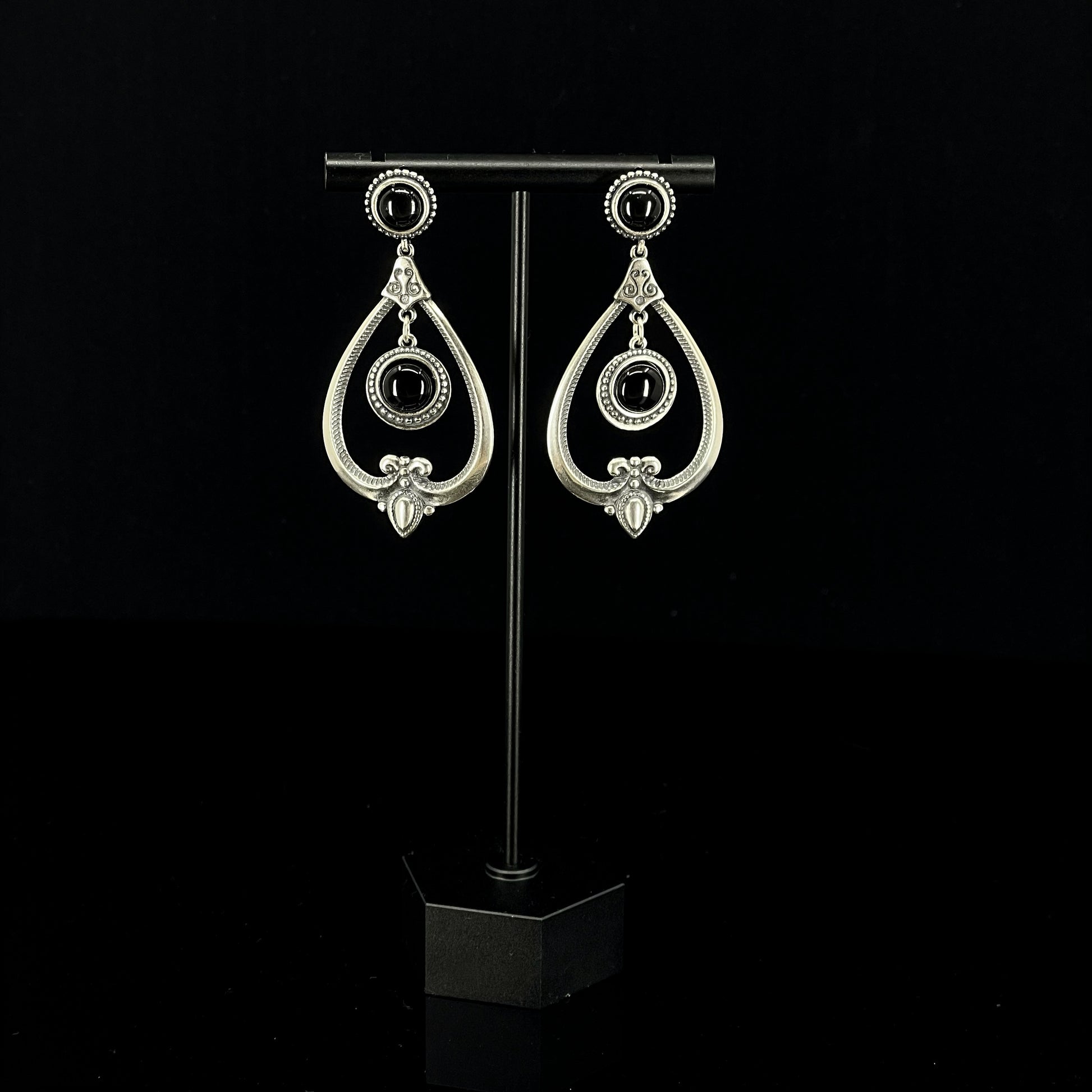 ANATOLIA BLACK ONYX EARRING Banana Blvd